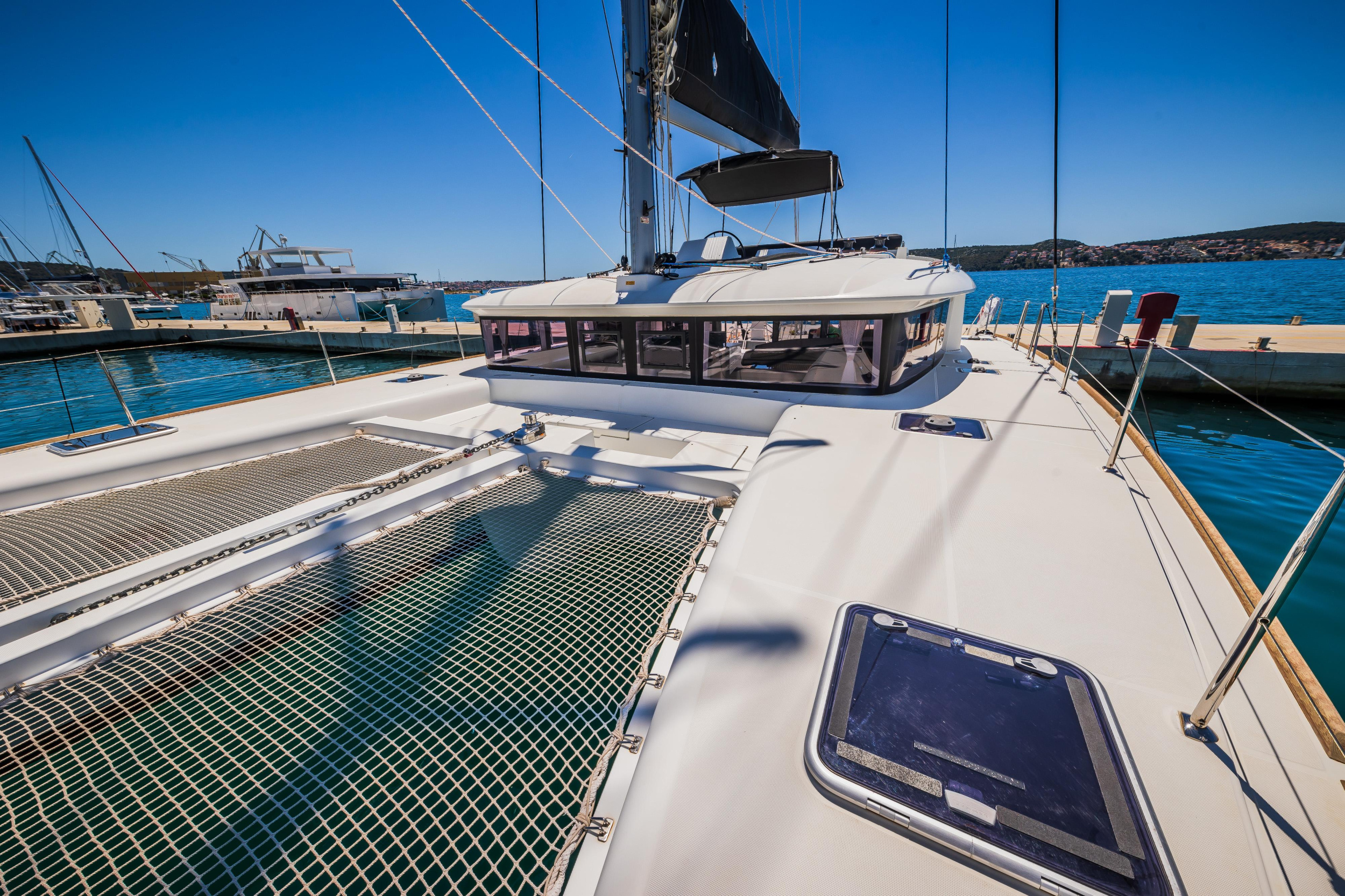 Photo #8 - Lagoon 450 F - 4 + 2 cab. (Shiva) en Trogir - 40394