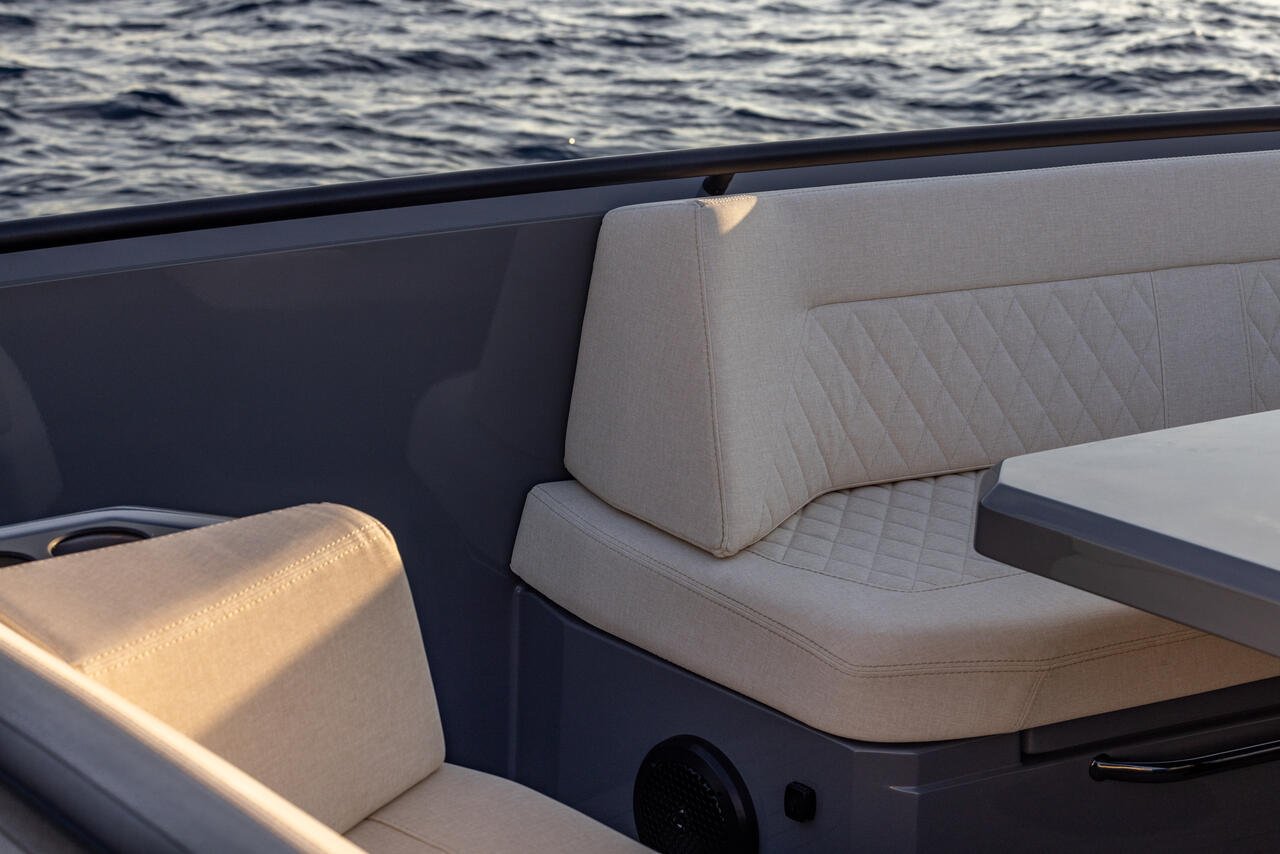 Photo #15 - Vanquish VQ40 (Goldfinger) en Golfo Aranci - 40400