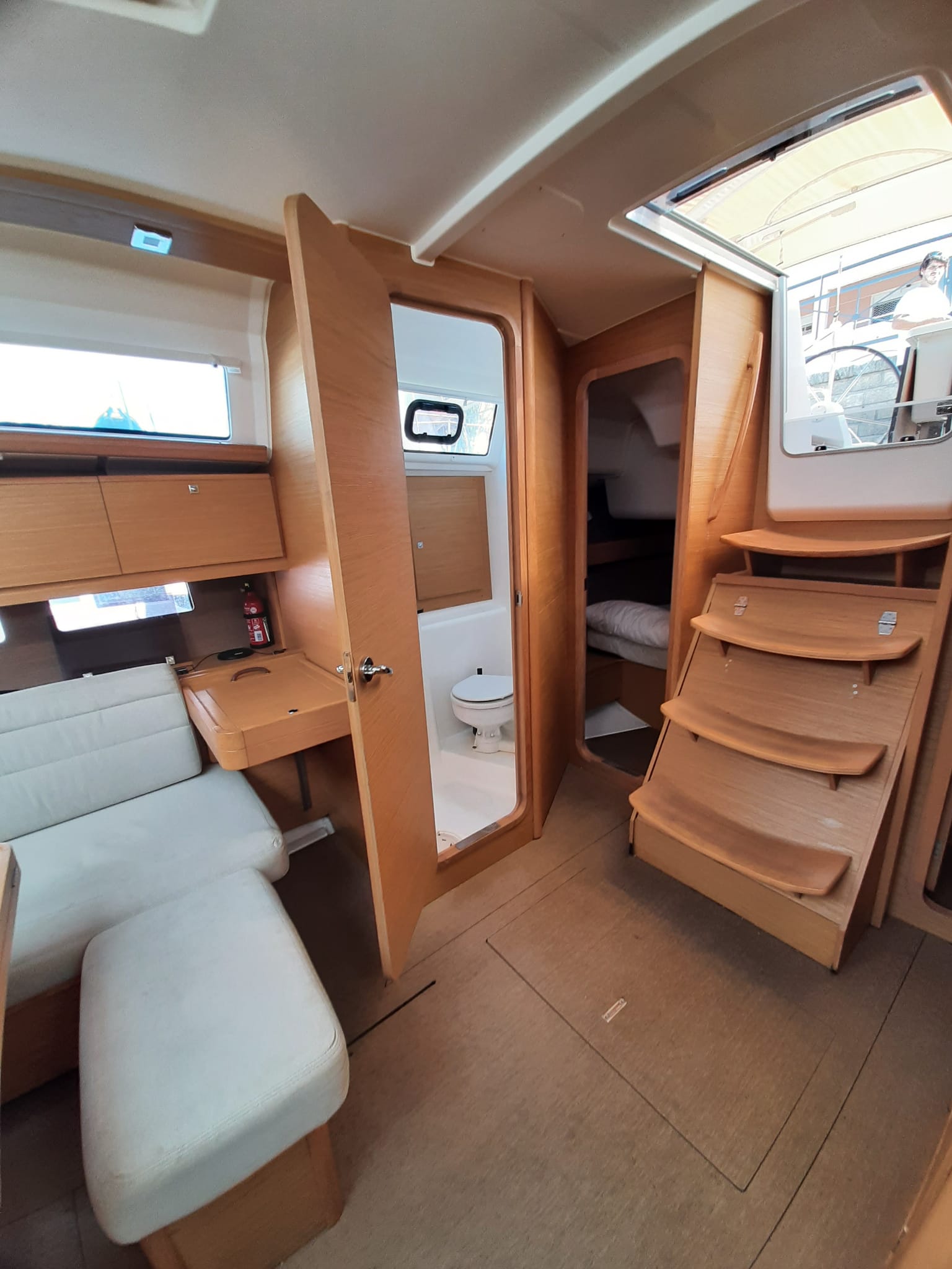 Photo #6 - Dufour 382 GL (Notus) en Portorosa - 40411