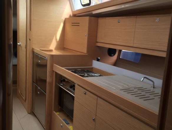 Photo #7 - Dufour 382 GL (Notus) en Portorosa - 40411