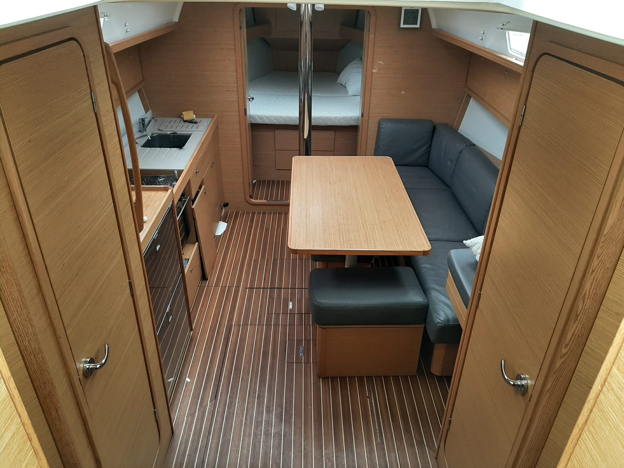 Photo #4 - Dufour 382 GL (Shira) in Portorosa - 40412
