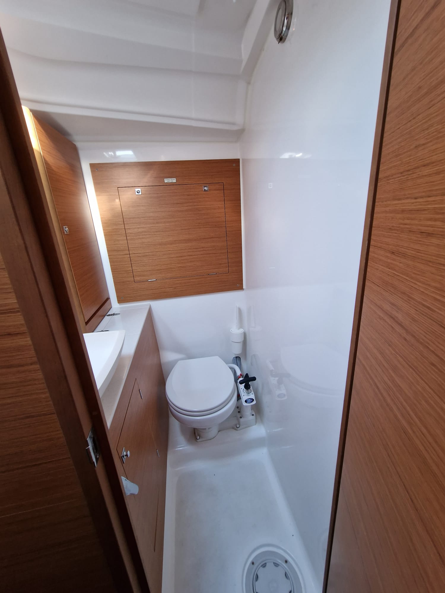 Photo #9 - Dufour 390 GL (Palmarola) in Portorosa - 40416