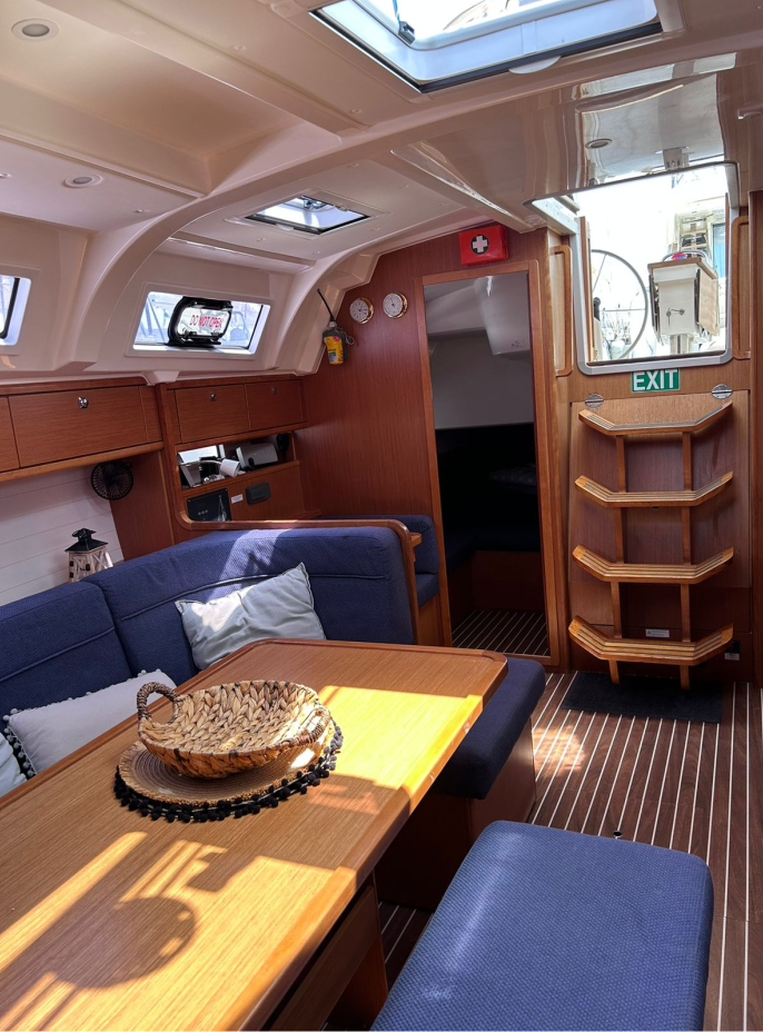 Photo #2 - Bavaria Cruiser 41 - 3 cab. (Sake) in Volos - 40435