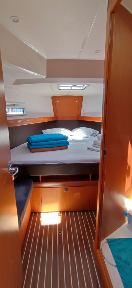 Photo #9 - Bavaria Cruiser 41 - 3 cab. (Sake) in Volos - 40435