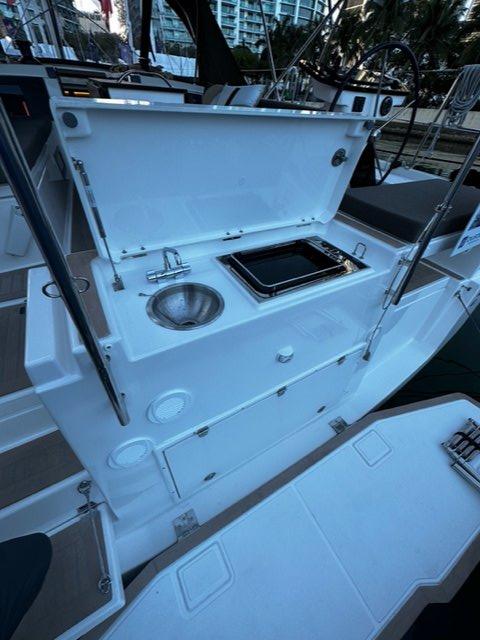 Photo #5 - Dufour 41 (Whata Life) in Marsh Harbour - 40438