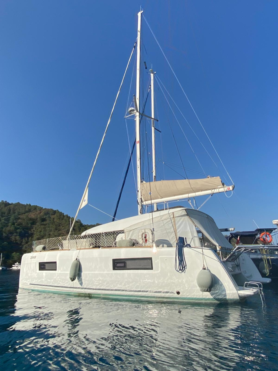 Photo #4 - Lagoon 40 - 4 + 1 cab. (Zekner) in Gocek - 40452