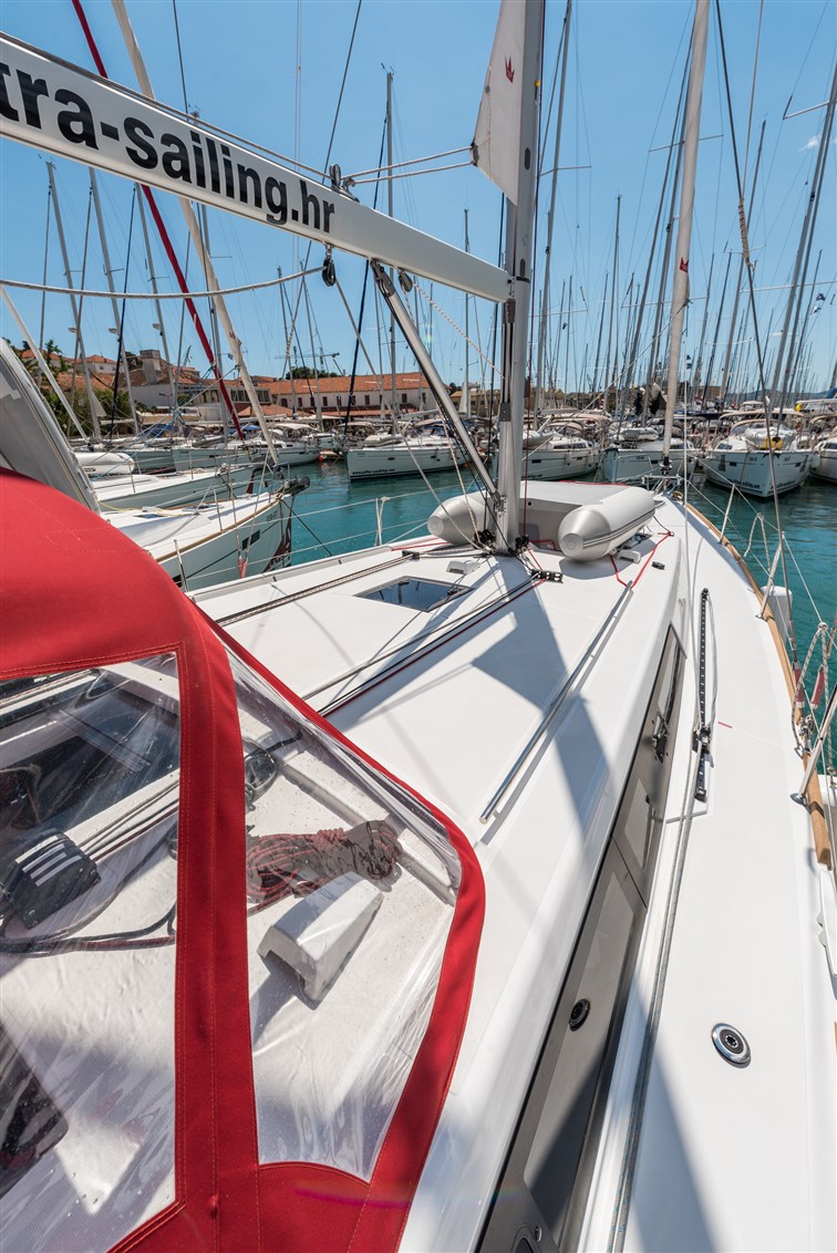 Photo #8 - Oceanis 45 - 4 cab. (Mobula One) en Split - 40473