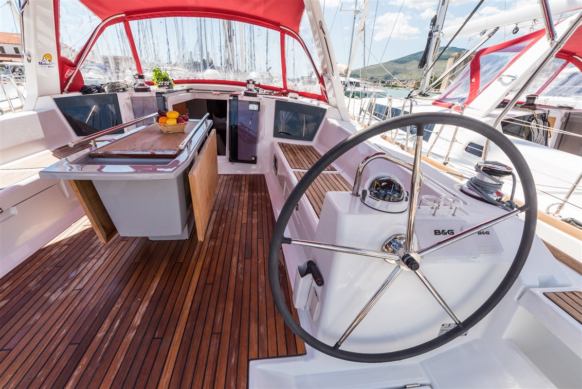 Photo #13 - Oceanis 45 - 4 cab. (Mobula One) en Split - 40473