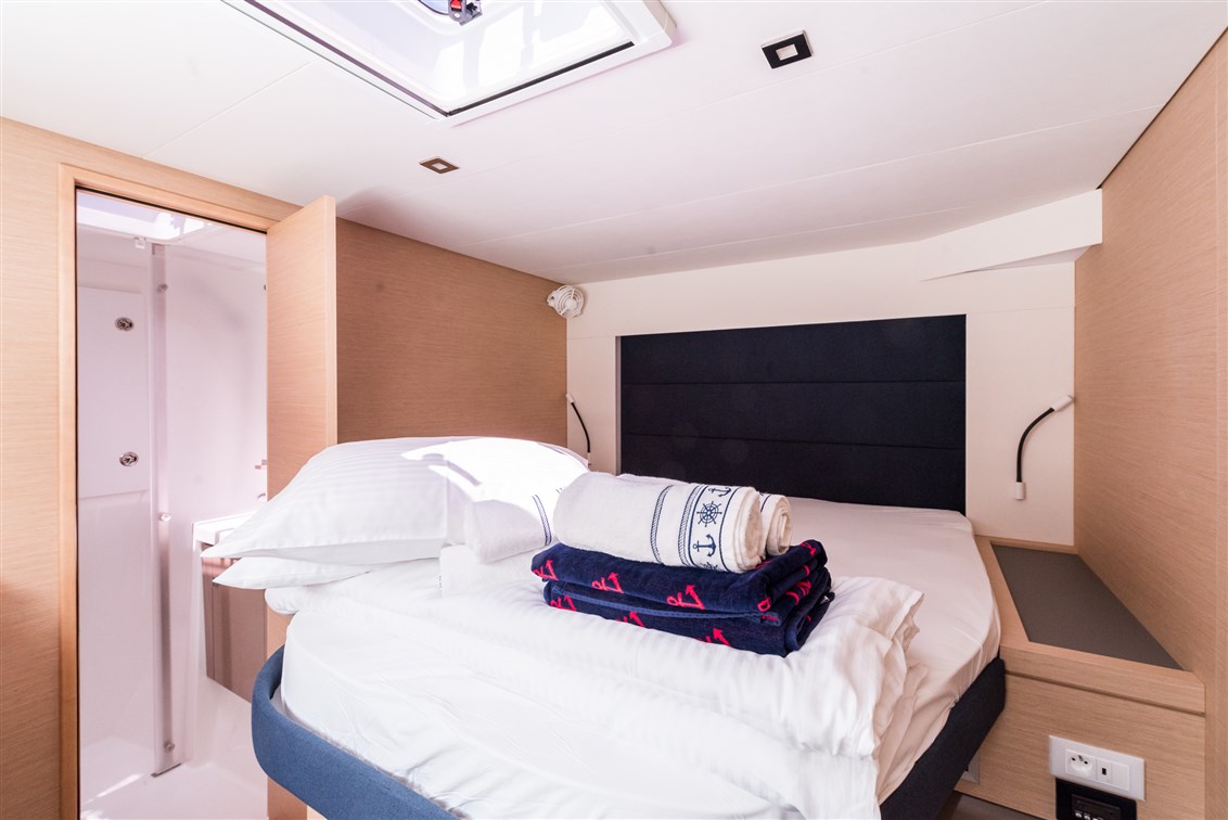 Photo #32 - Fountaine Pajot Saona 47 Quintet - 5 + 1 cab. (Sunny Wave) in Trogir - 40479
