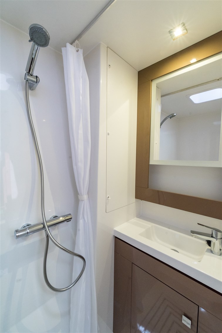 Photo #39 - Fountaine Pajot Saona 47 Quintet - 5 + 1 cab. (Sunny Wave) in Trogir - 40479