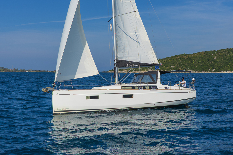 Photo #4 - Oceanis 38.1 (Philyra) in Lefkada - 40495