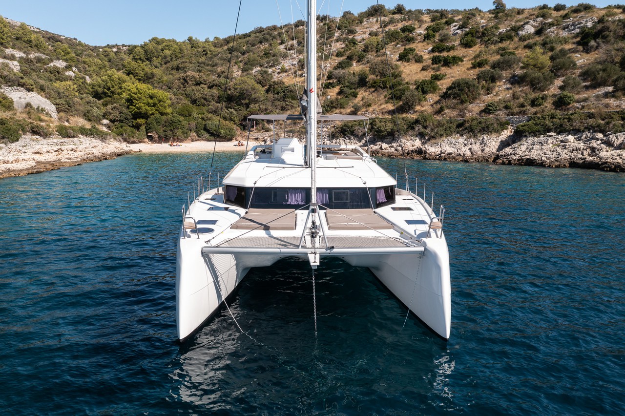 Photo #4 - Dufour 48 Catamaran - 5 + 1 cab. (Pando) en Primosten - 40512