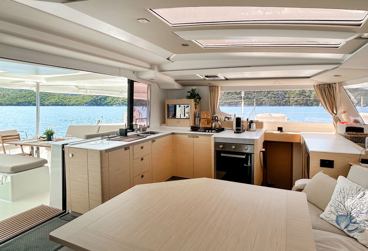 Photo #16 - Fountaine Pajot Tanna 47 - 5 + 1 cab. (Angara) in Marmaris - 40514