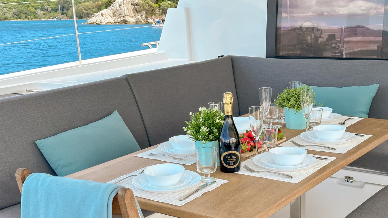 Photo #9 - Fountaine Pajot Tanna 47 - 5 + 1 cab. (Smart Way) en Marmaris - 40515