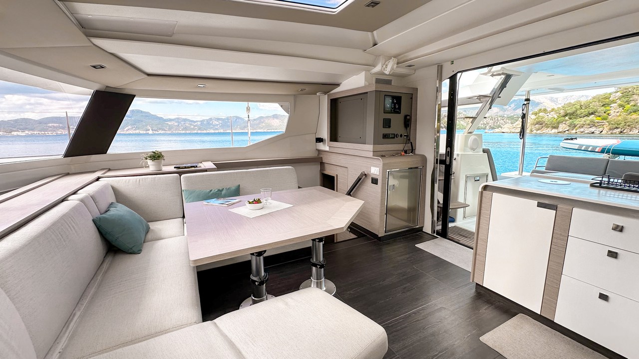 Photo #16 - Fountaine Pajot Tanna 47 - 5 + 1 cab. (Smart Way) en Marmaris - 40515