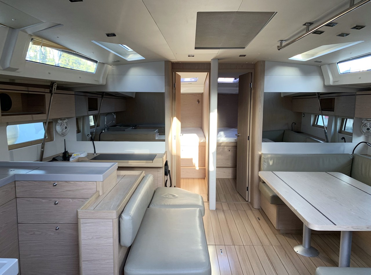 Photo #5 - Oceanis 51.1 - 5 + 1 cab. (Avocado) en Cala D`Or - 40527