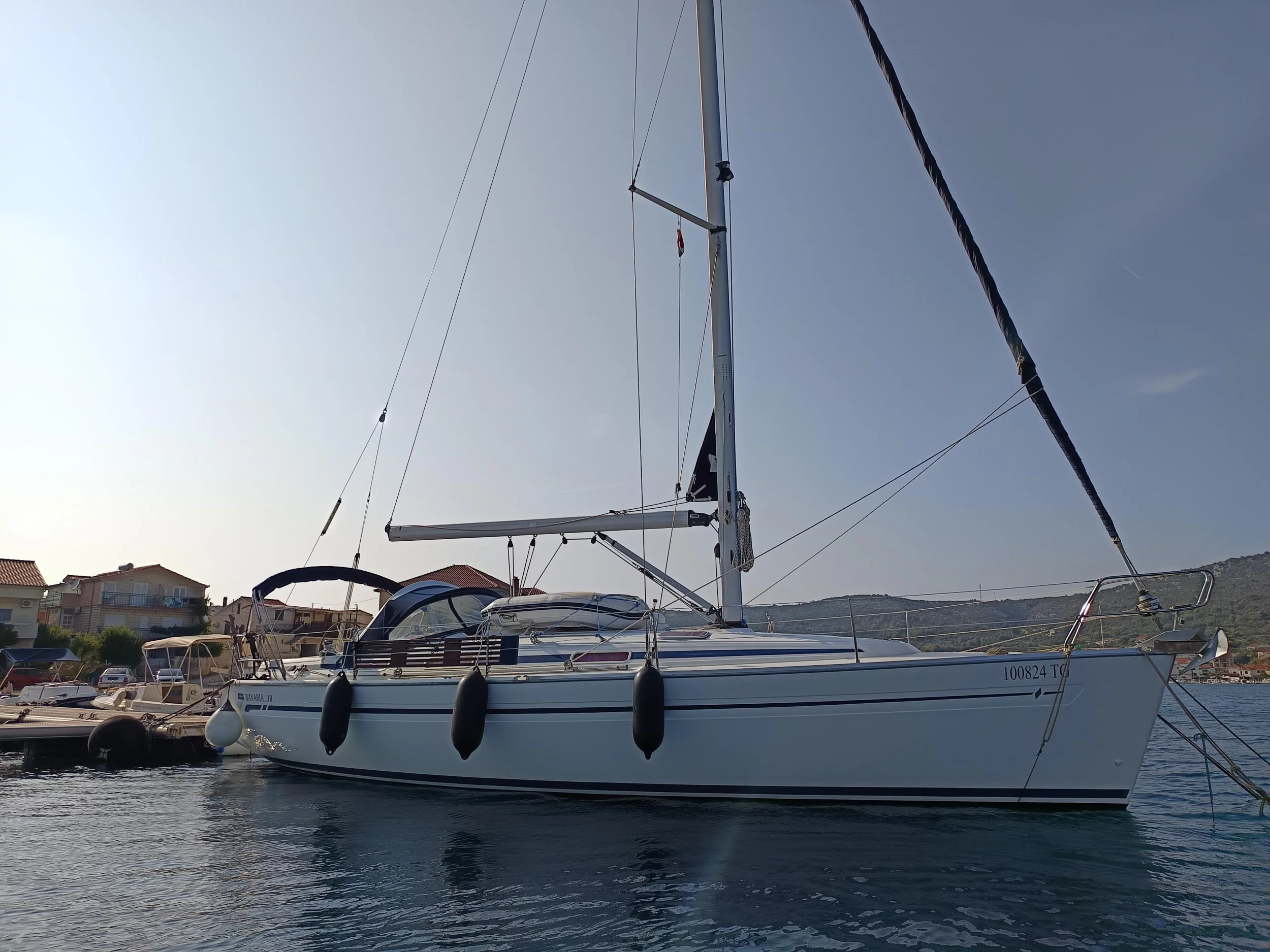 Bavaria 38 (Ra)  - 3