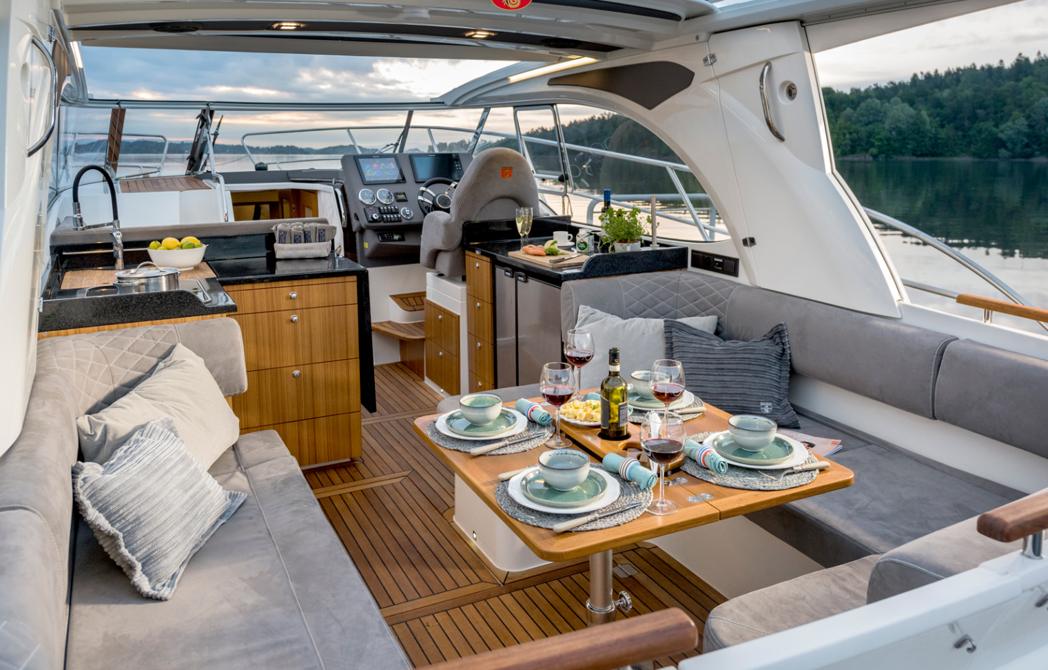 Photo #4 - Marex 360 Cabriolet Cruiser (7 Happy Days) en Sibenik - 40572