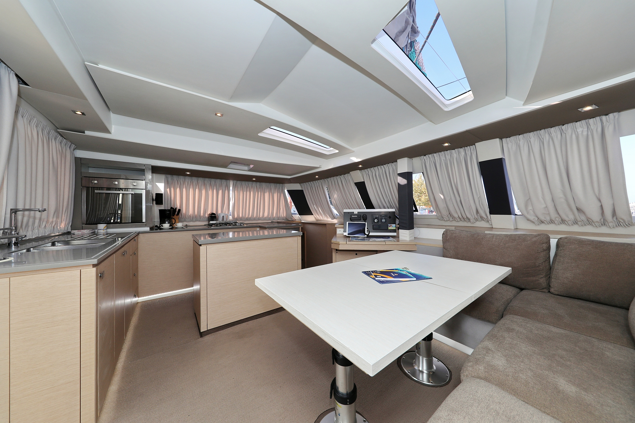 Photo #13 - Fountaine Pajot Saba 50 - 6 + 1 cab. (Poco Loco) en Trogir - 40579