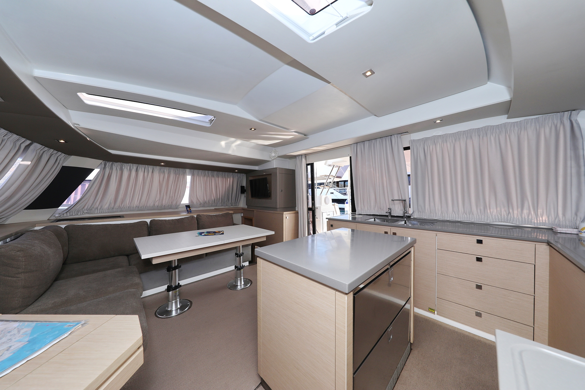 Photo #22 - Fountaine Pajot Saba 50 - 6 + 1 cab. (Poco Loco) en Trogir - 40579