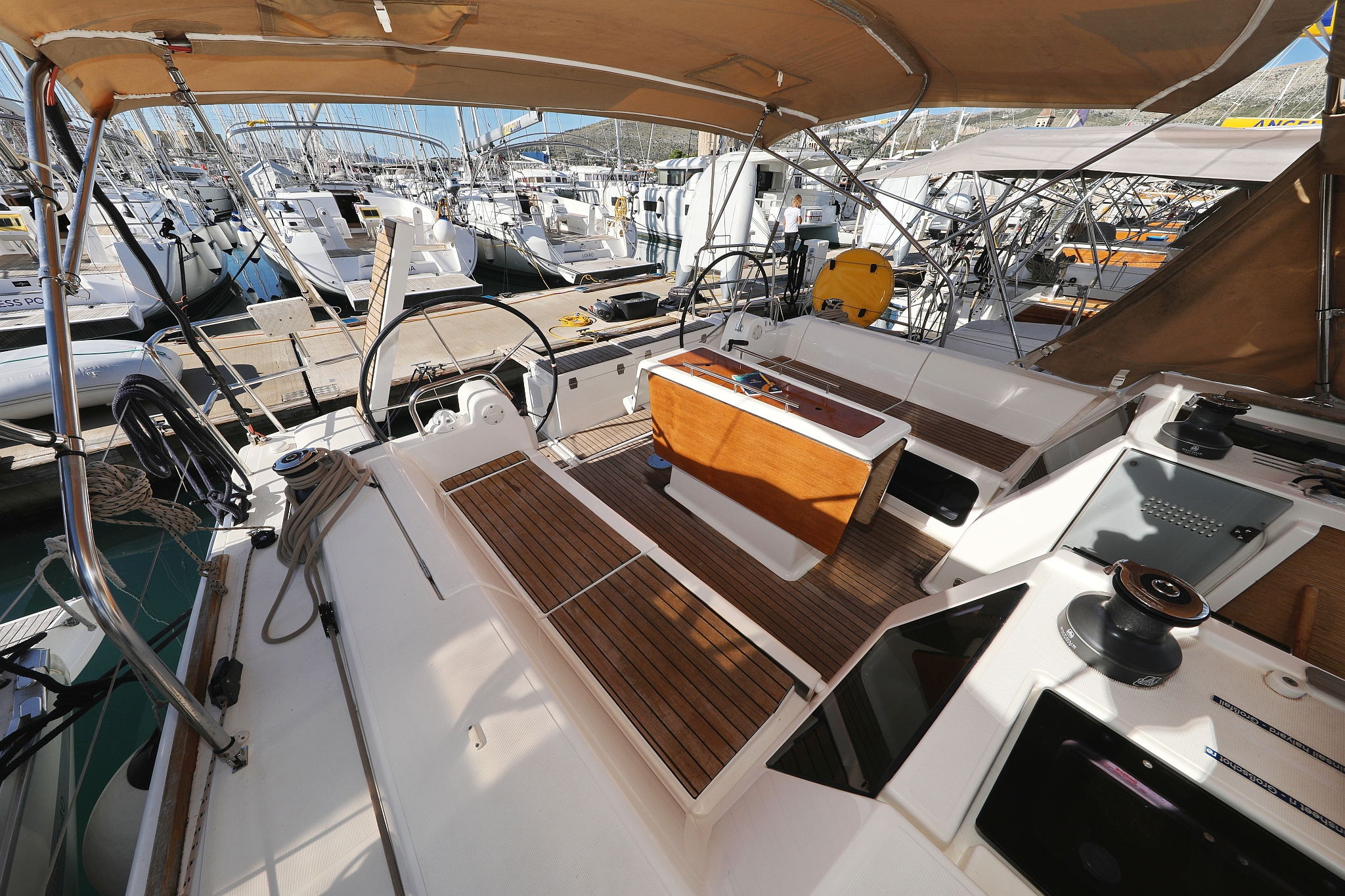 Photo #7 - Dufour 412 GL (Adrio) in Trogir - 40589