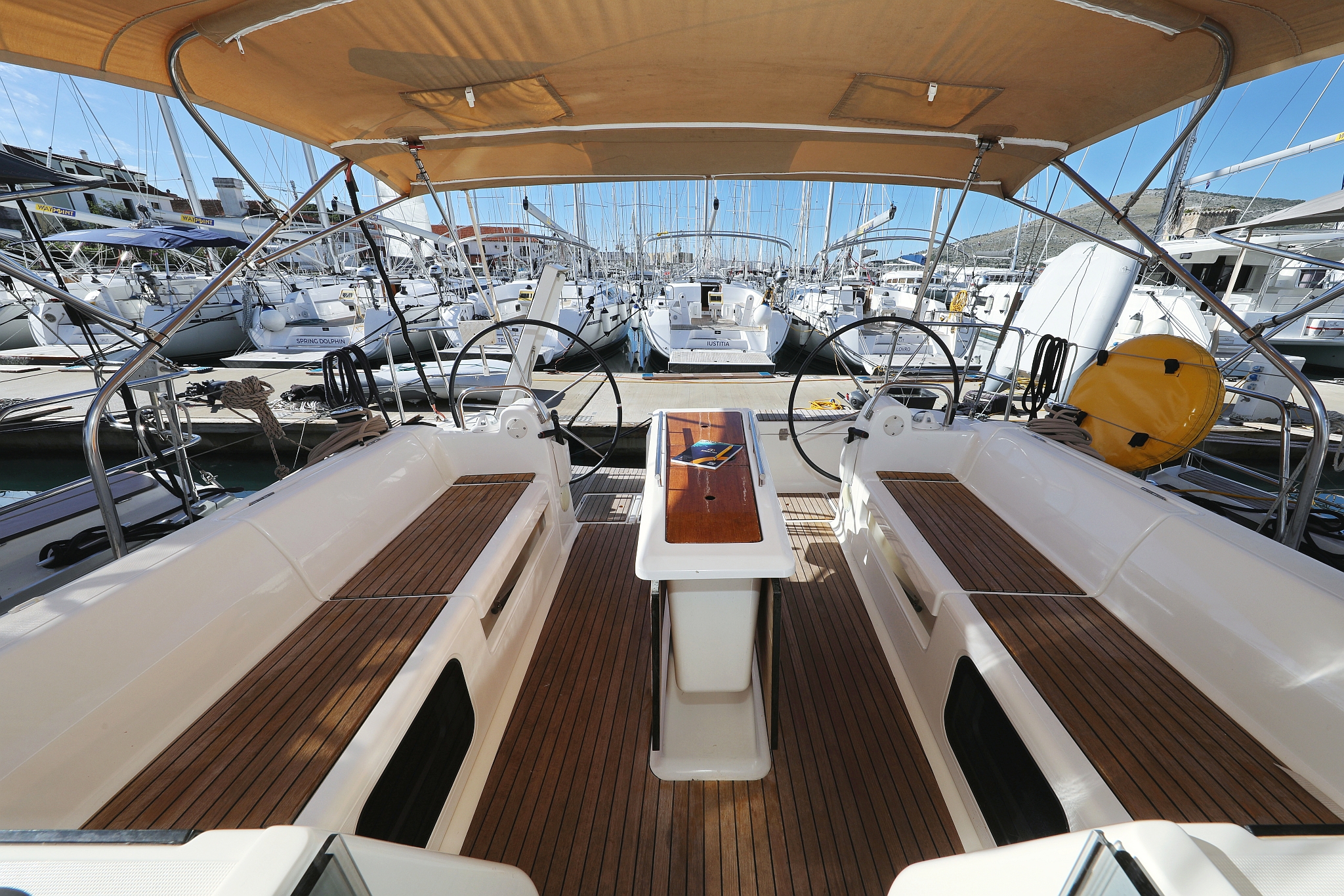 Photo #8 - Dufour 412 GL (Adrio) in Trogir - 40589