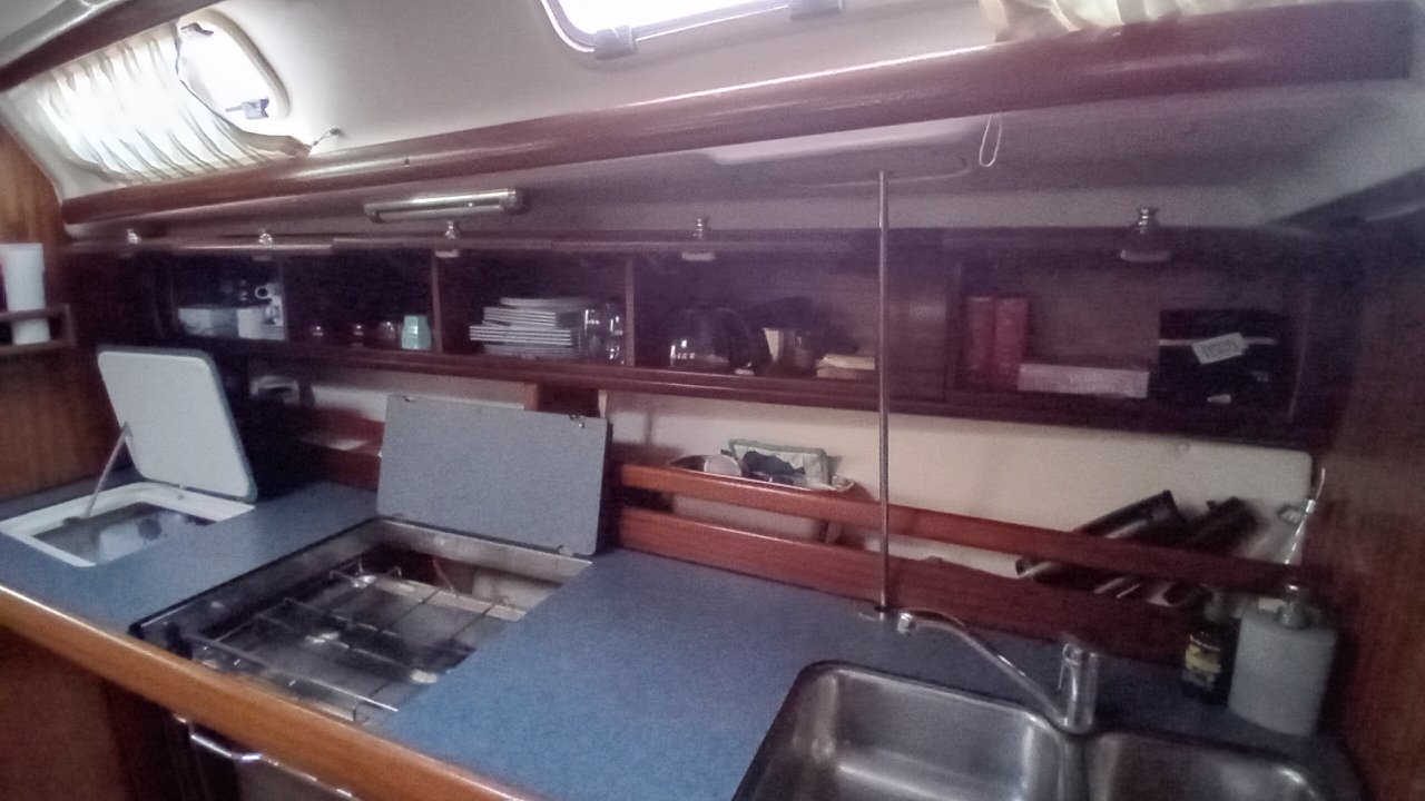 Photo #24 - Bavaria 44 (Liberty) in La Linea - 40592