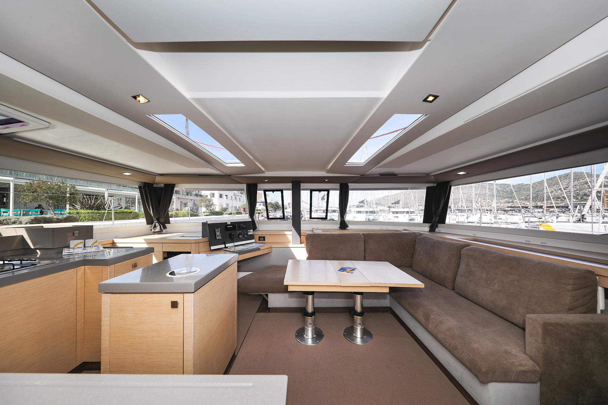 Photo #13 - Fountaine Pajot Saona 47 Quintet - 5 + 1 cab. (Tamara V) en Trogir - 40604