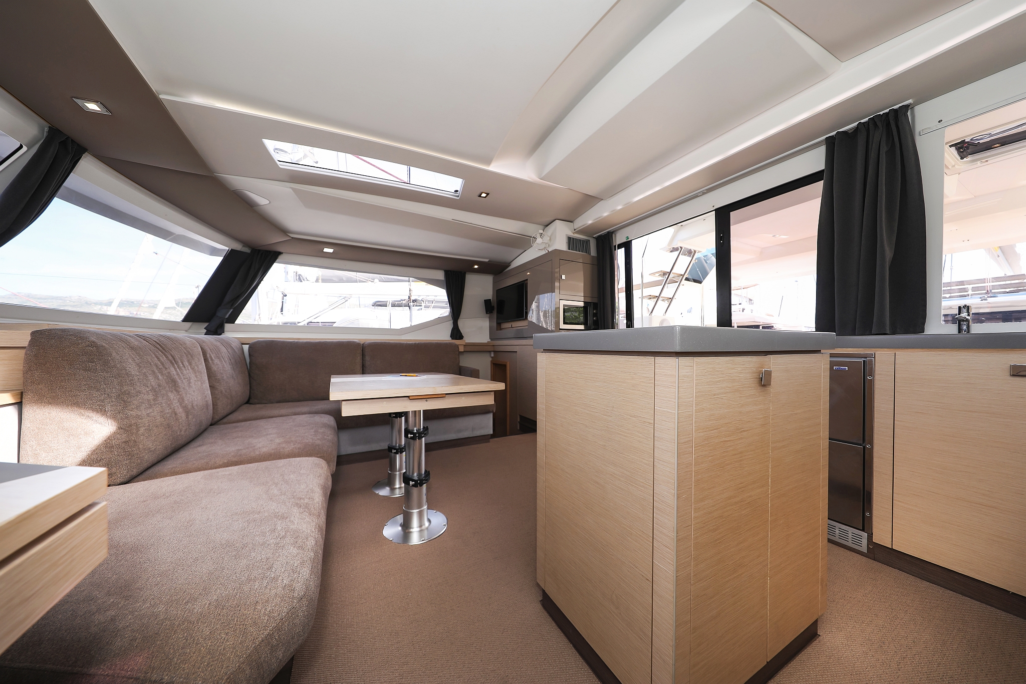 Photo #17 - Fountaine Pajot Saona 47 Quintet - 5 + 1 cab. (Tamara V) en Trogir - 40604