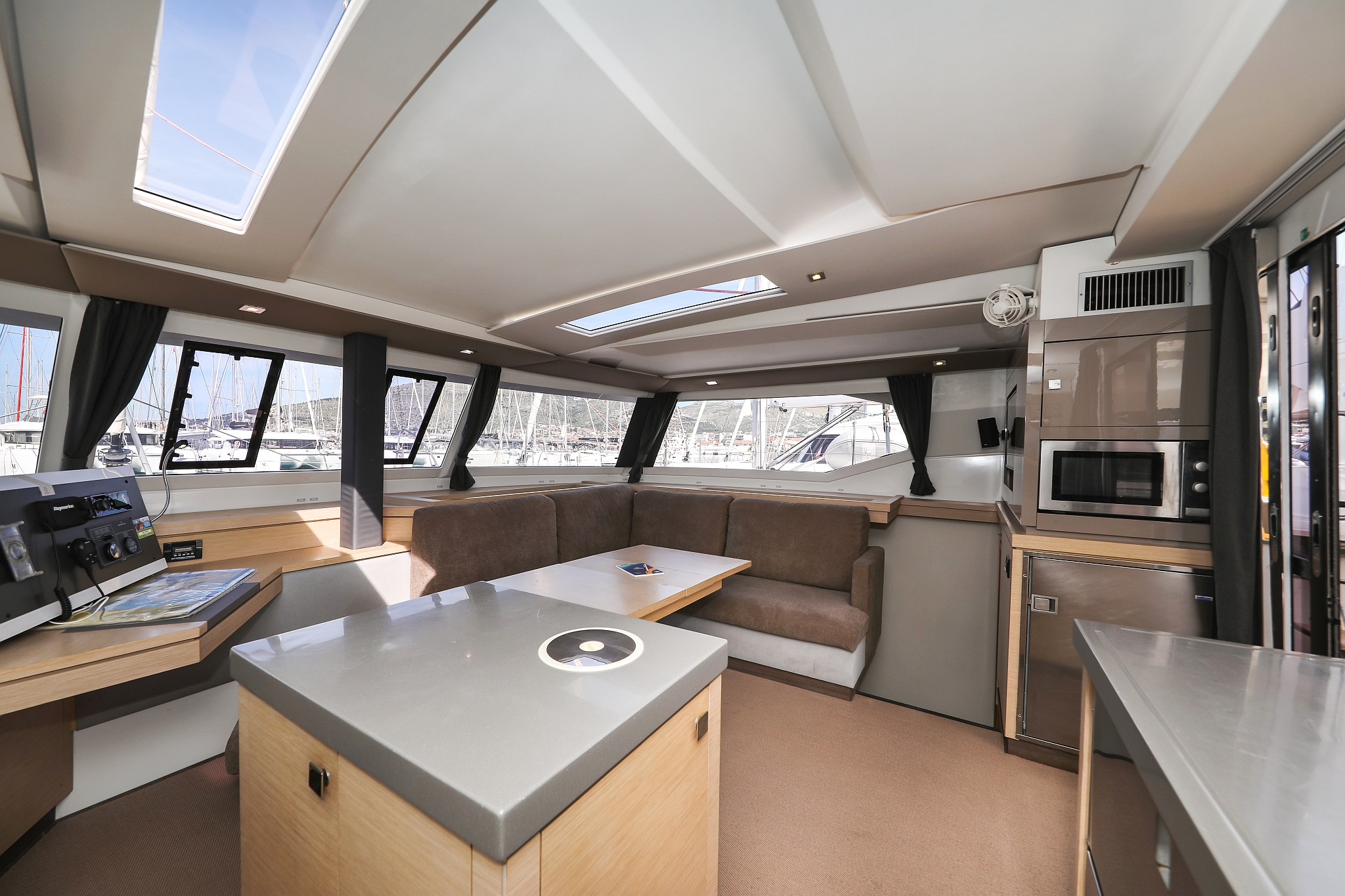 Photo #18 - Fountaine Pajot Saona 47 Quintet - 5 + 1 cab. (Tamara V) en Trogir - 40604