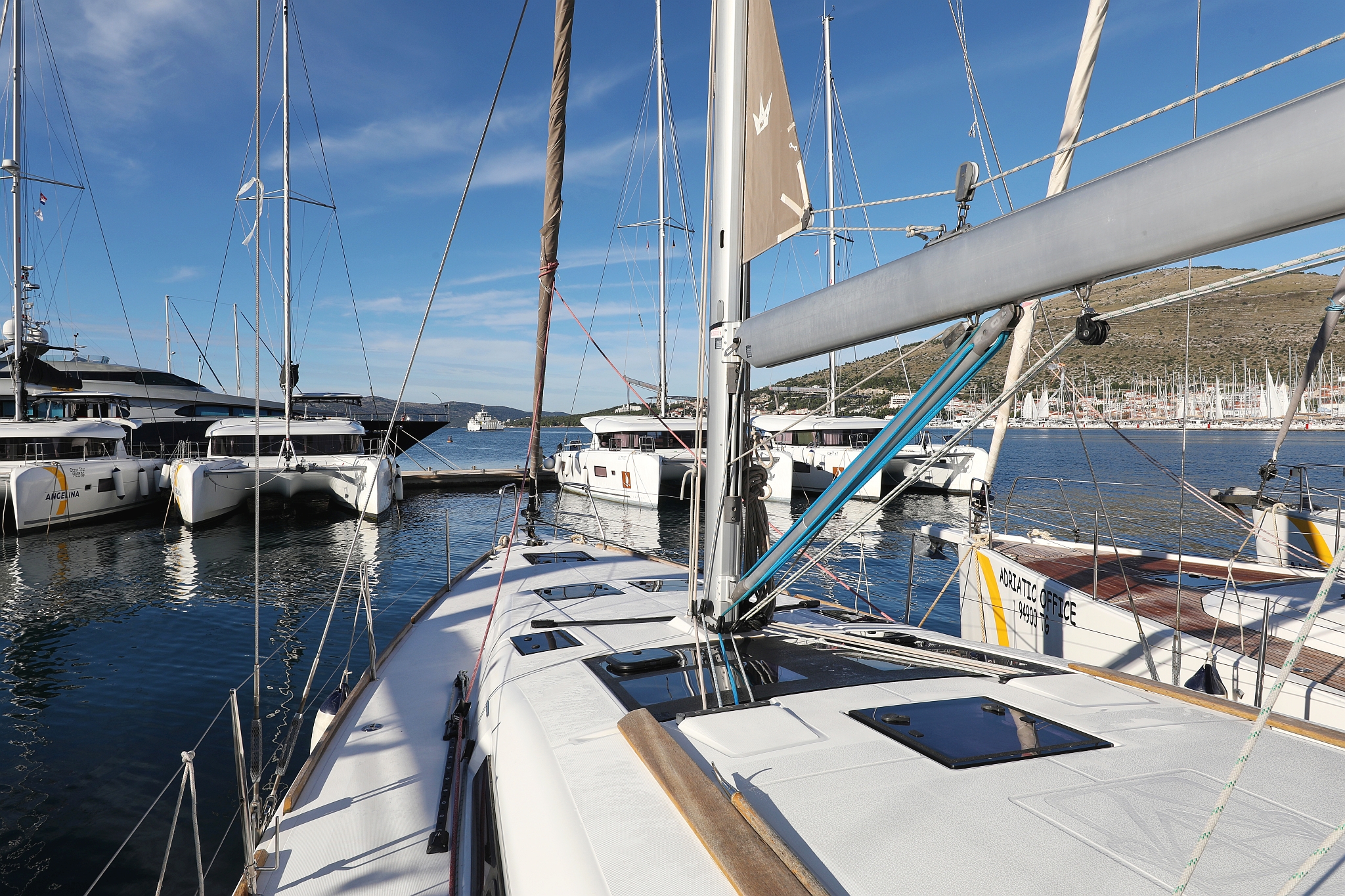 Photo #5 - Dufour 460 GL (Horido) in Trogir - 40608