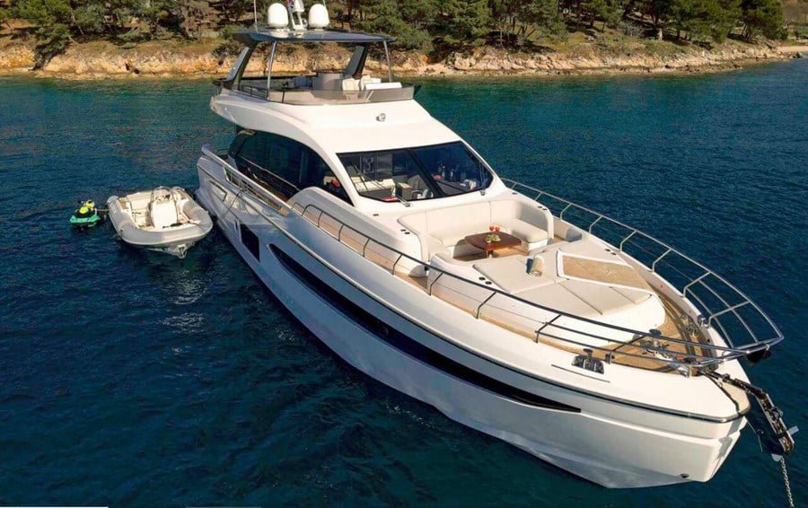 Photo #4 - Azimut 78 Fly - 4 + 1 cab. (OMR Group) en Podstrana - 40611