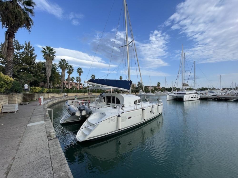 Photo #6 - Lagoon 380 S2 - 4 cab. (Dattilo) in Capo d'Orlando - 40646