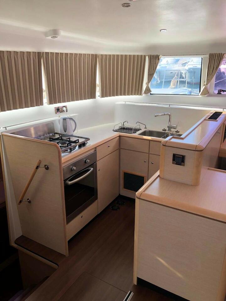 Photo #10 - Lagoon 500 - 4 cab. (Bossa Nova 1) en Fohr - 40663