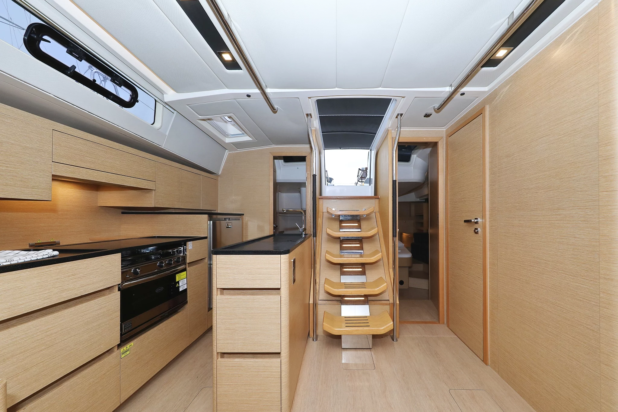 Hanse 548 - 5 + 1 cab. (Air King)  - 14