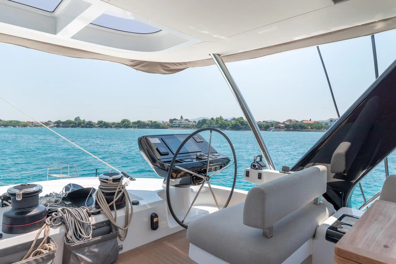 Lagoon Sixty 5 (Seaductive Orca)  - 10