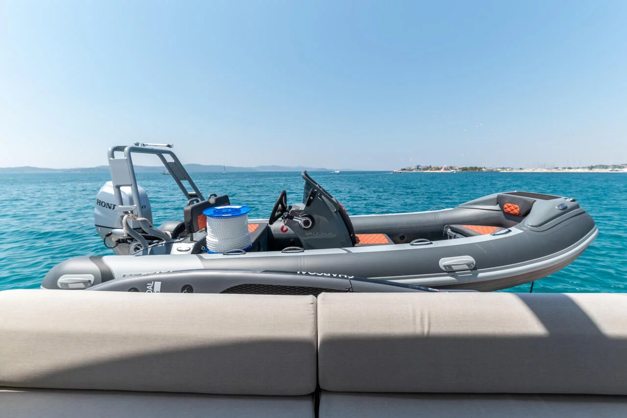 Lagoon Sixty 5 (Seaductive Orca)  - 12