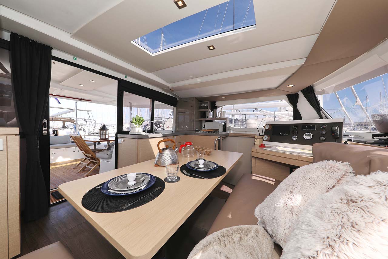 Photo #14 - Fountaine Pajot Lucia 40 - 4 cab. (Tu Tamo 2) en Pula - 40722