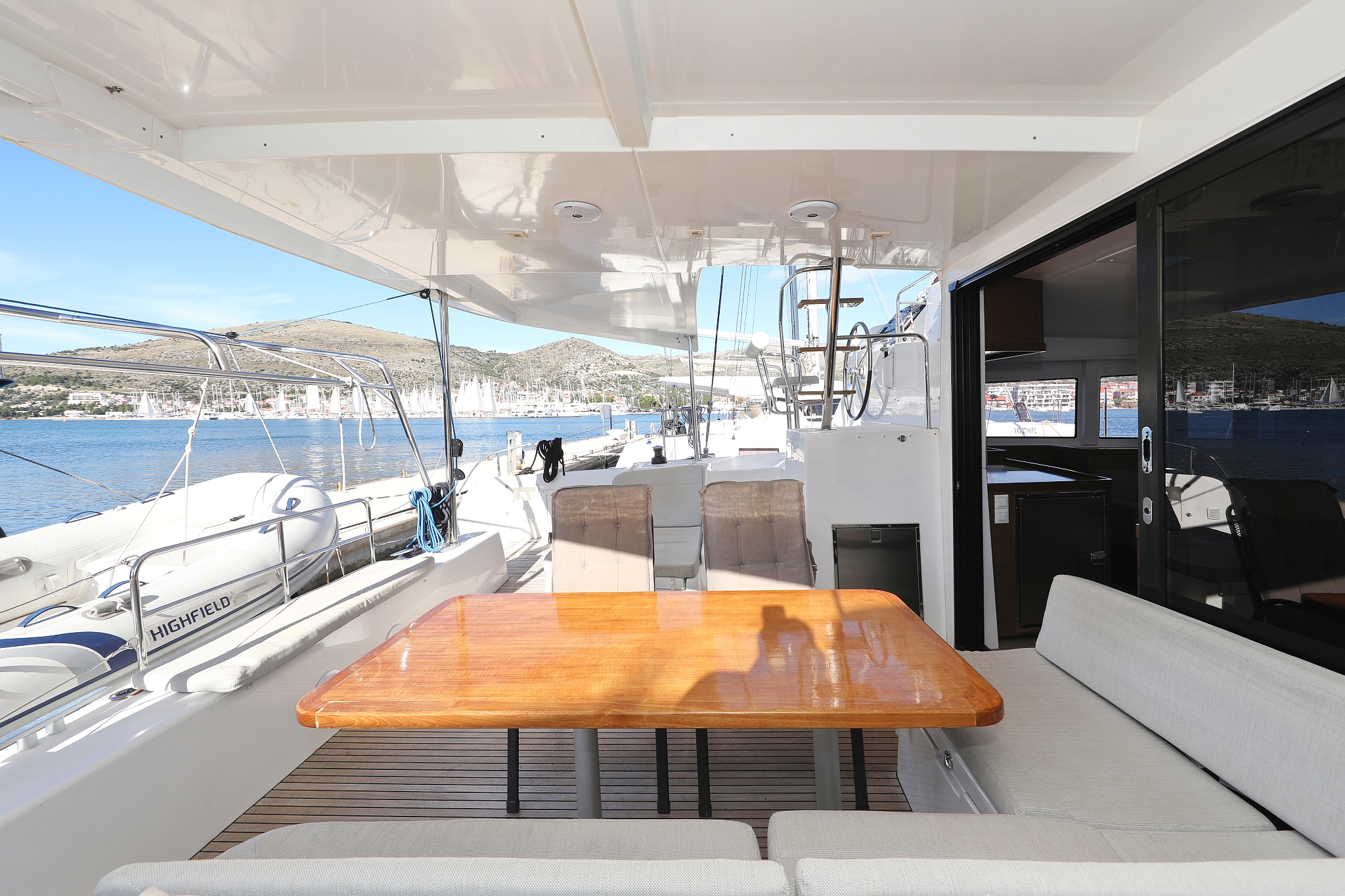 Photo #6 - Lagoon 42 - 4 + 2 cab. (Easy Course) in Trogir - 40730
