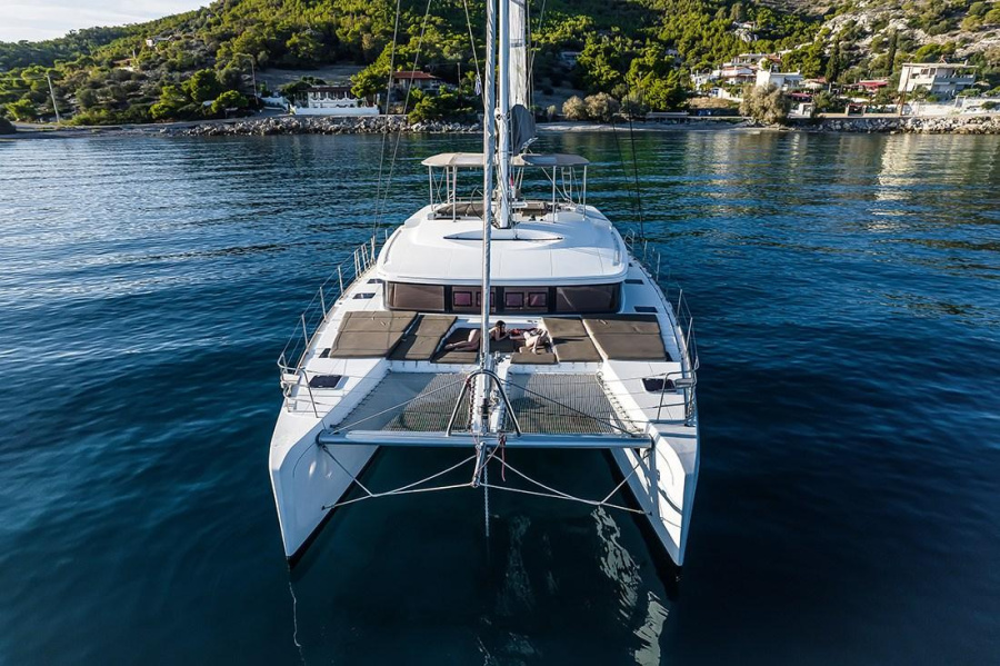 Photo #10 - Lagoon 52 - 4 + 2 cab. (White Pearl) en Atenas - 40742
