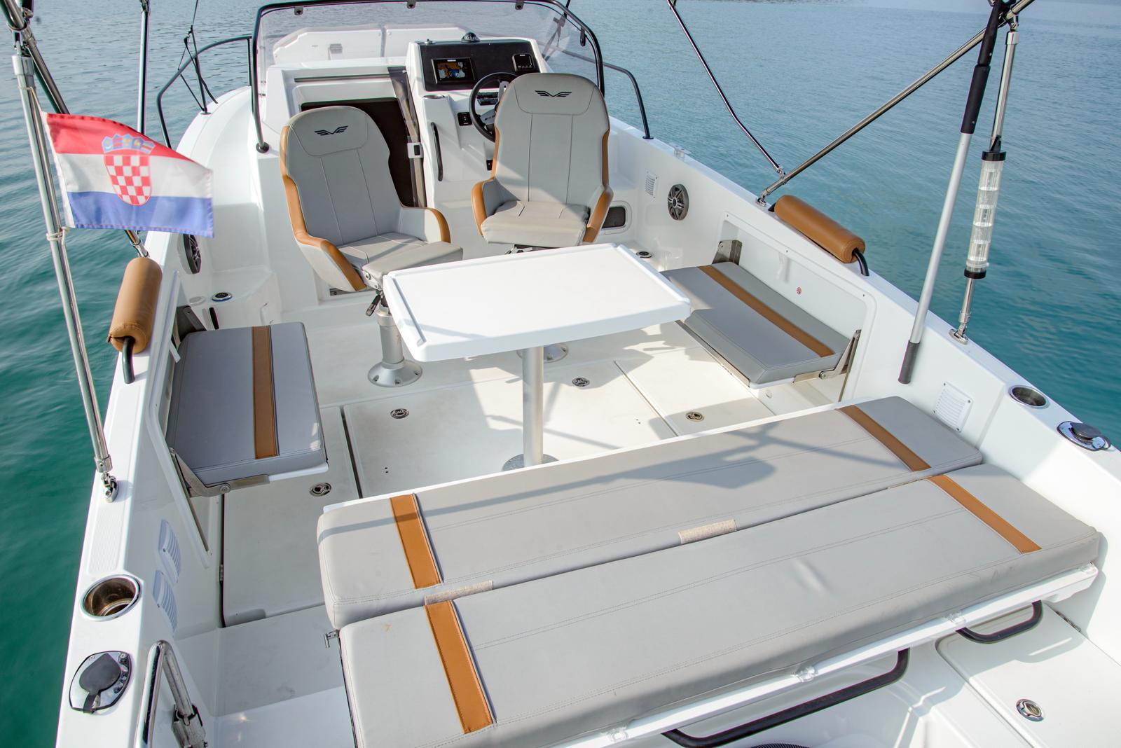 Photo #7 - Beneteau Flyer 8 SUNdeck (Beneteau Flyer 8) en Pula - 40754