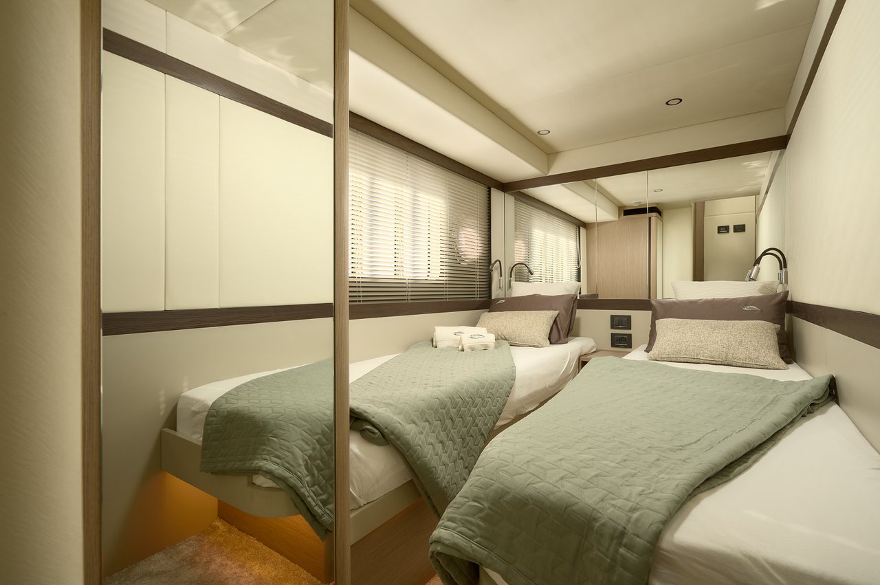 Photo #30 - Navetta 48 (Ava) en Trogir - 40758