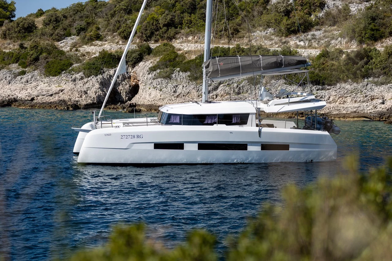 Dufour 48 Catamaran - 5 + 1 cab. (Cat)  - 8