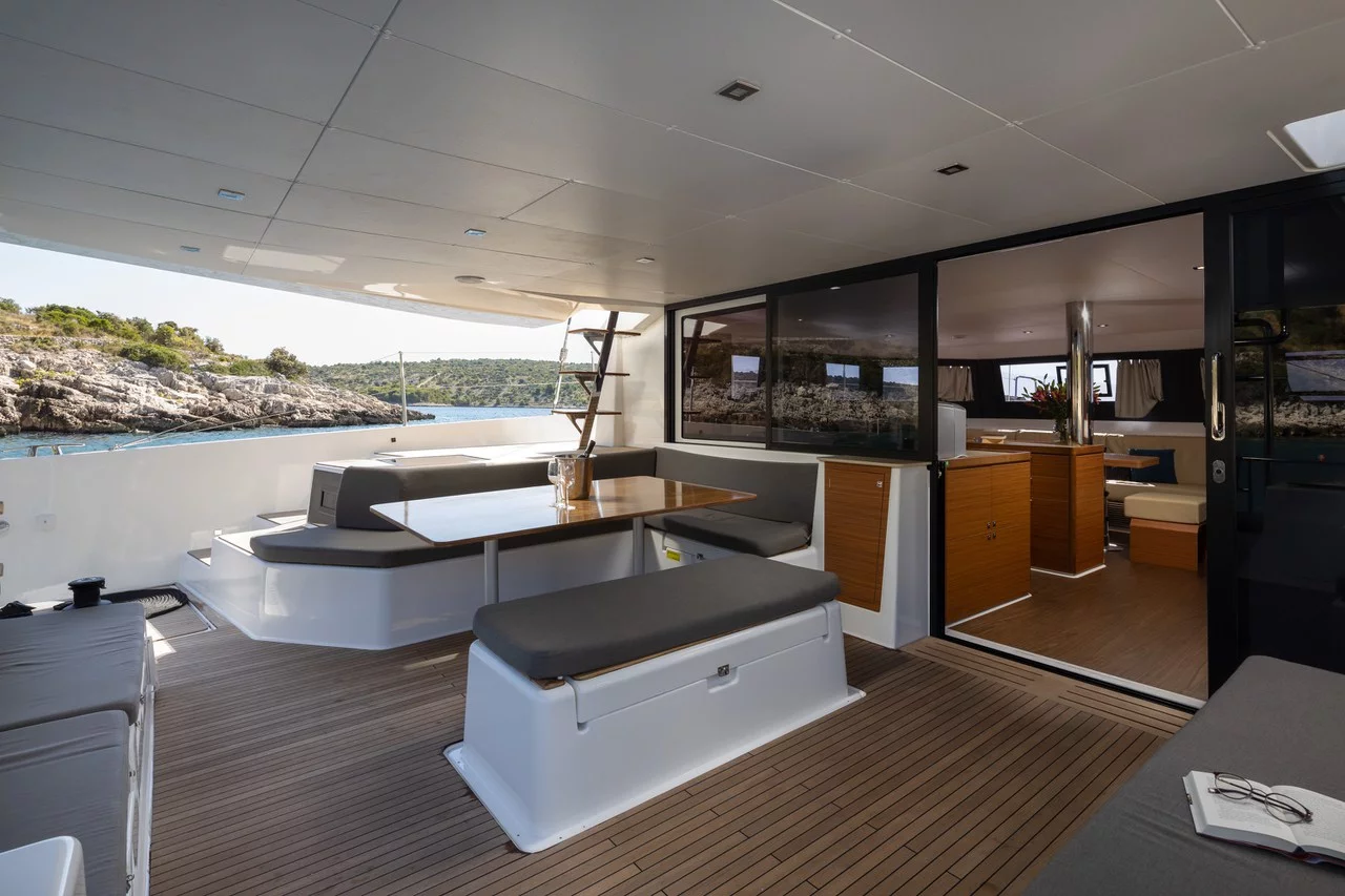 Dufour 48 Catamaran - 5 + 1 cab. (Cat)  - 17