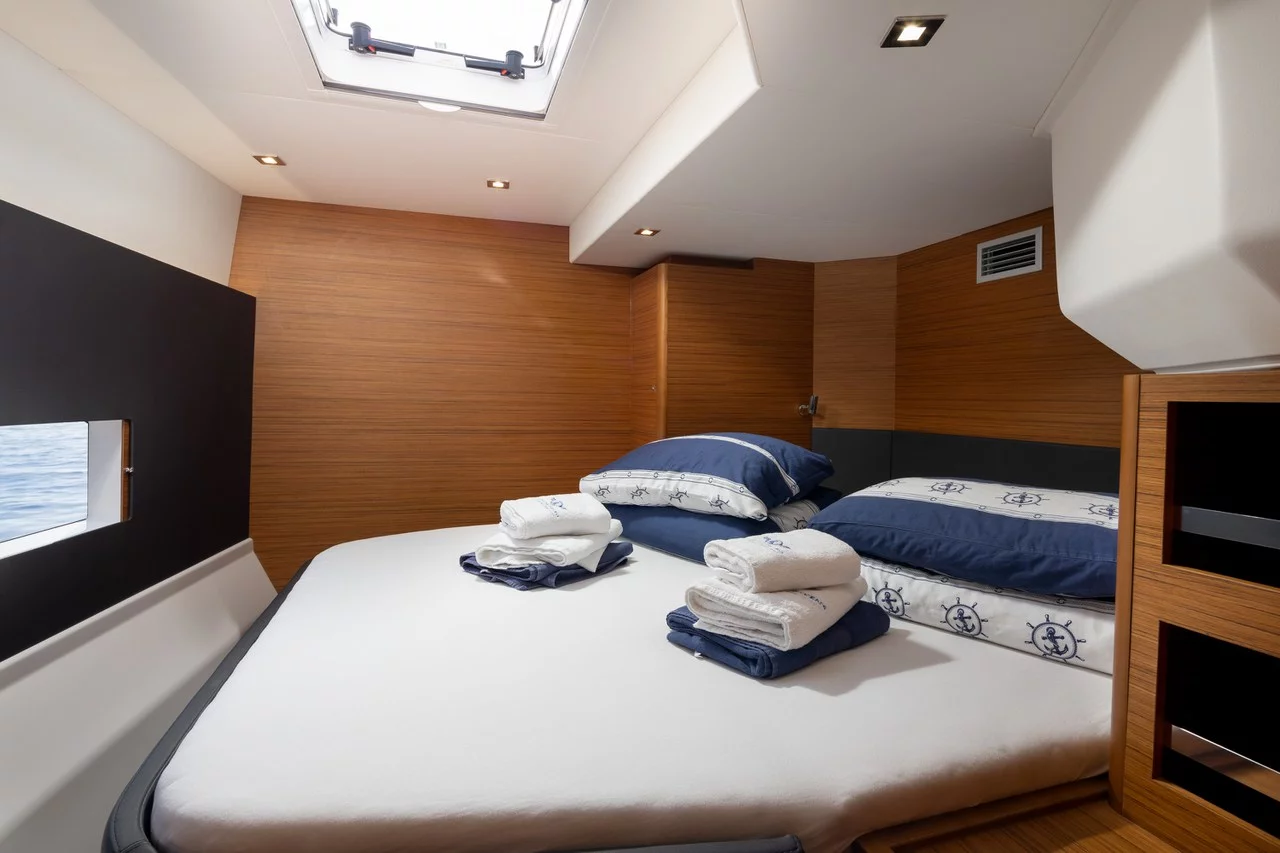 Dufour 48 Catamaran - 5 + 1 cab. (Cat)  - 22