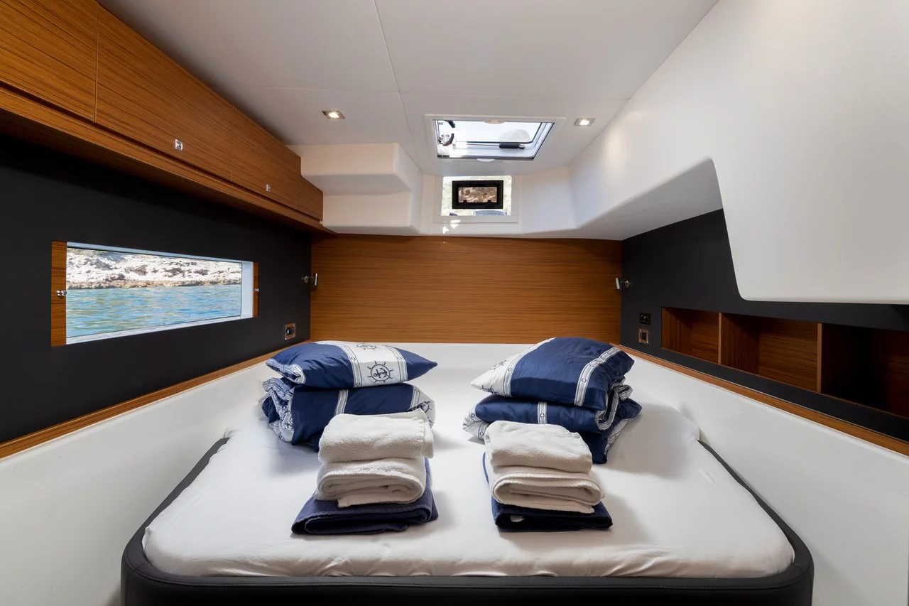 Dufour 48 Catamaran - 5 + 1 cab. (Cat)  - 23