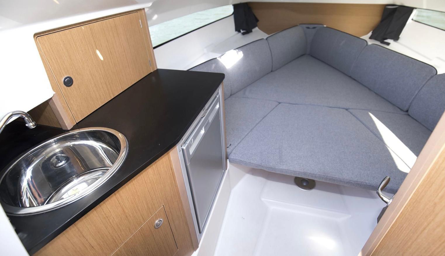 Photo #5 - Beneteau Flyer 8 SUNdeck (Little Queens) in Denia - 40767