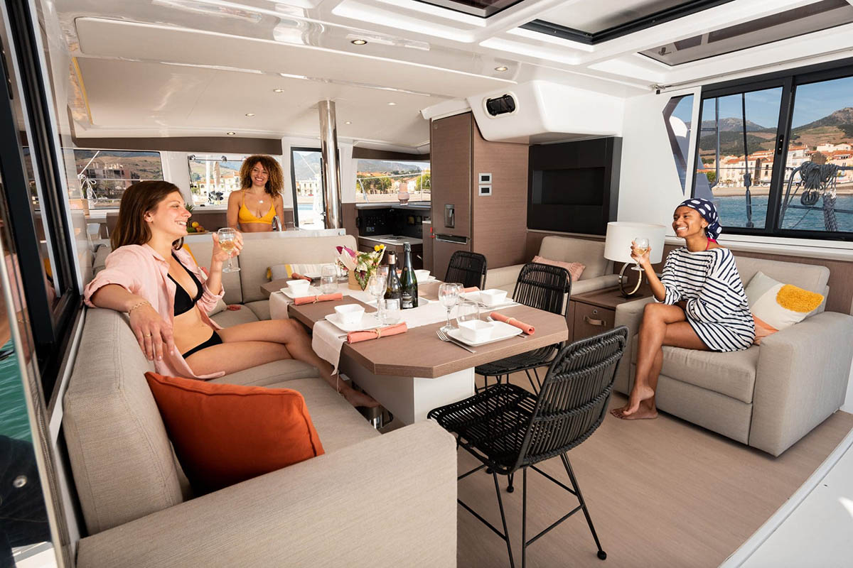 Photo #12 - Bali 4.2 - 4 + 1 cab. (Bella Luna) in Nanny Cay - 40771