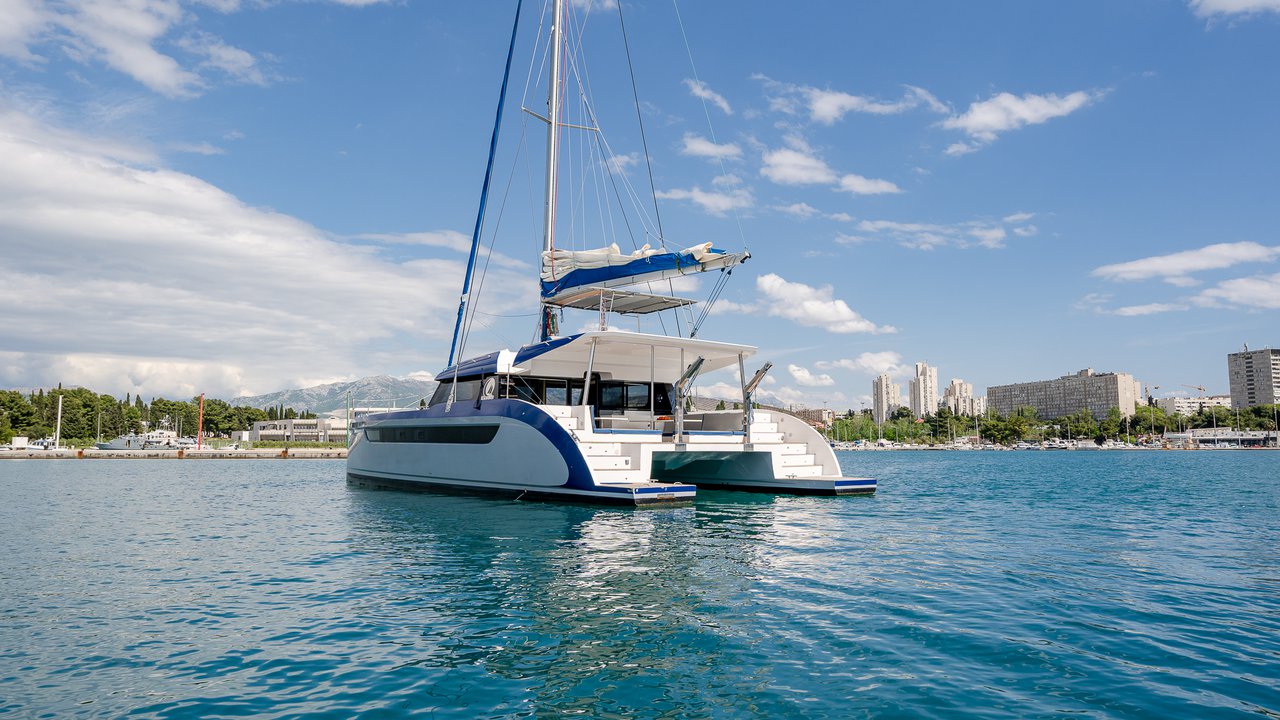 Photo #12 - Luna 49 (Blue) in Split - 40790