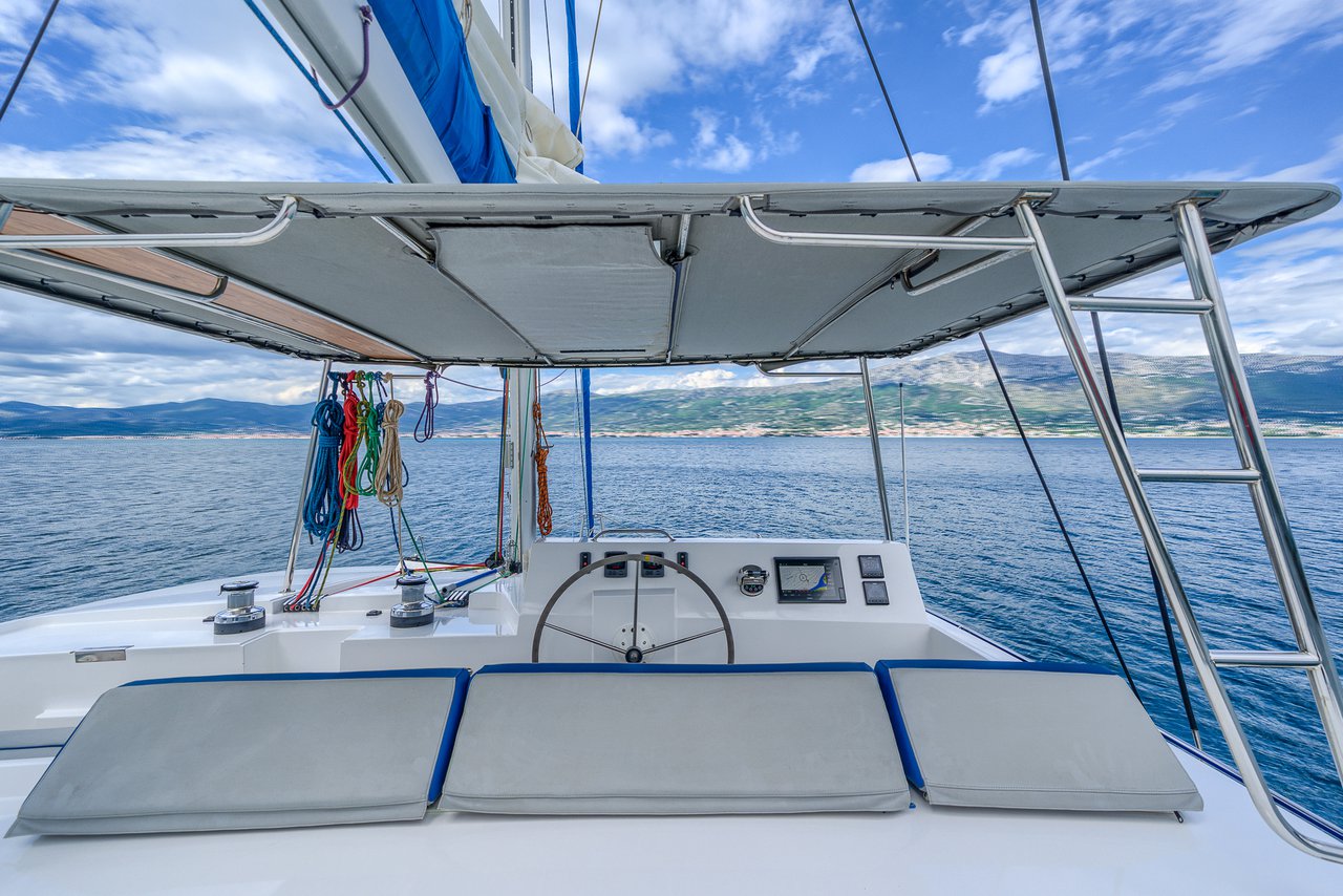 Photo #23 - Luna 49 (Blue) in Split - 40790